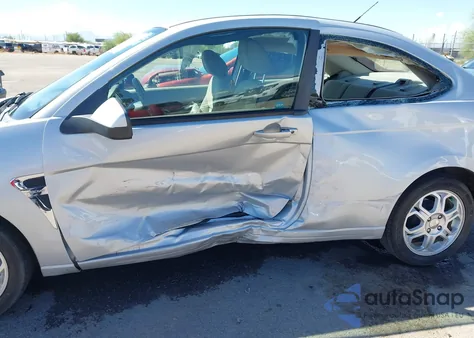 2008 Ford Focus Se/Ses из США, поврежденный, VIN 1FAHP33N98W156902